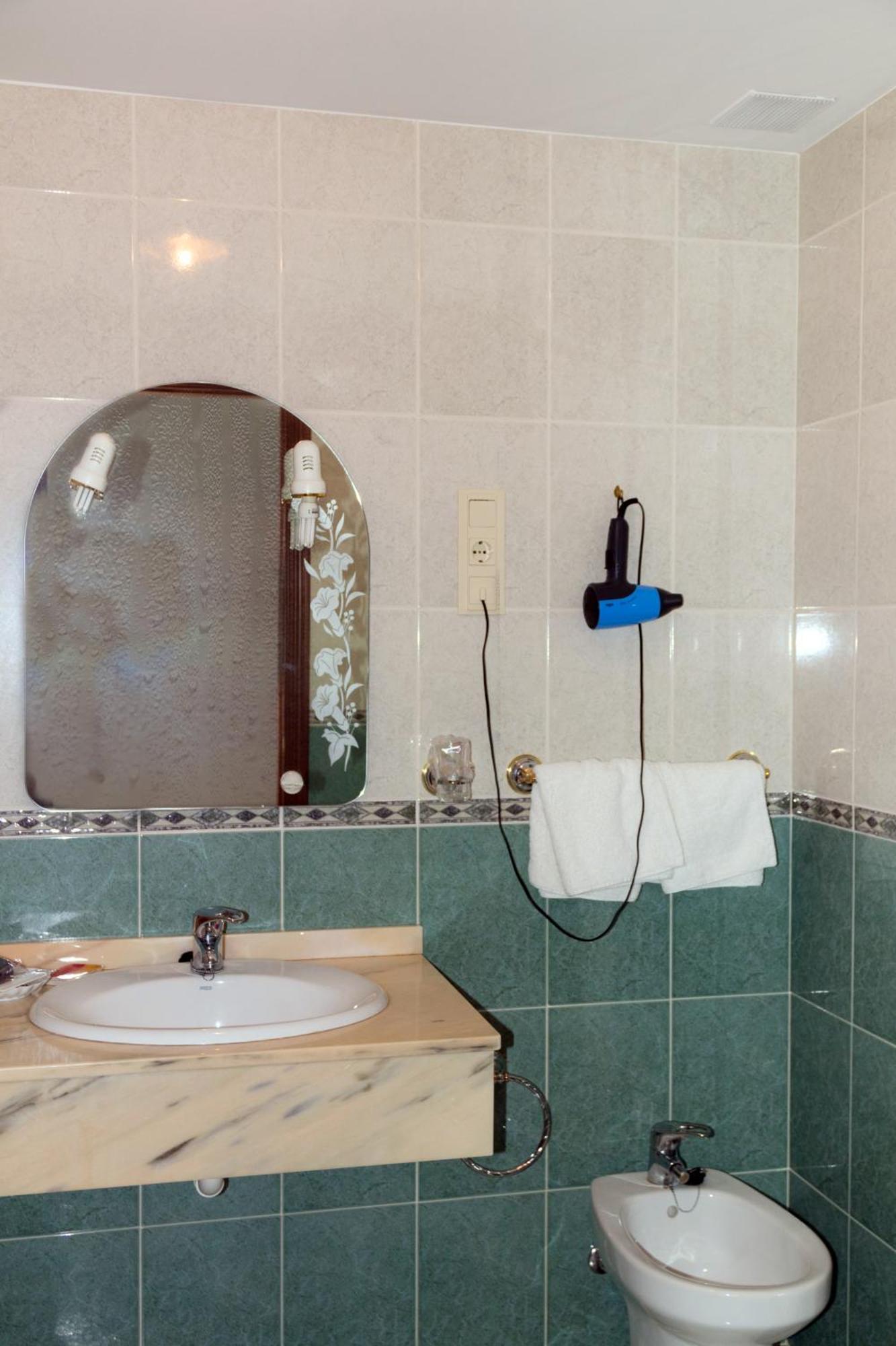 Hotel Avenida III Villadangos del Páramo Pokój zdjęcie