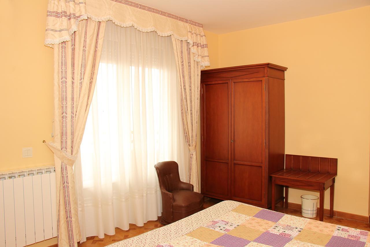 Hotel Avenida III Villadangos del Páramo Zewnętrze zdjęcie